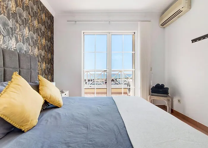 Santa Ana 23 فيلة *