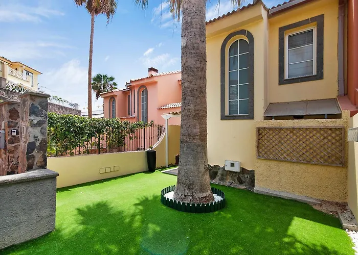 Villa Santa Ana 23 *